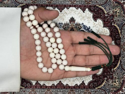 سبحة بكلايت أبيض كركوشة خضراء