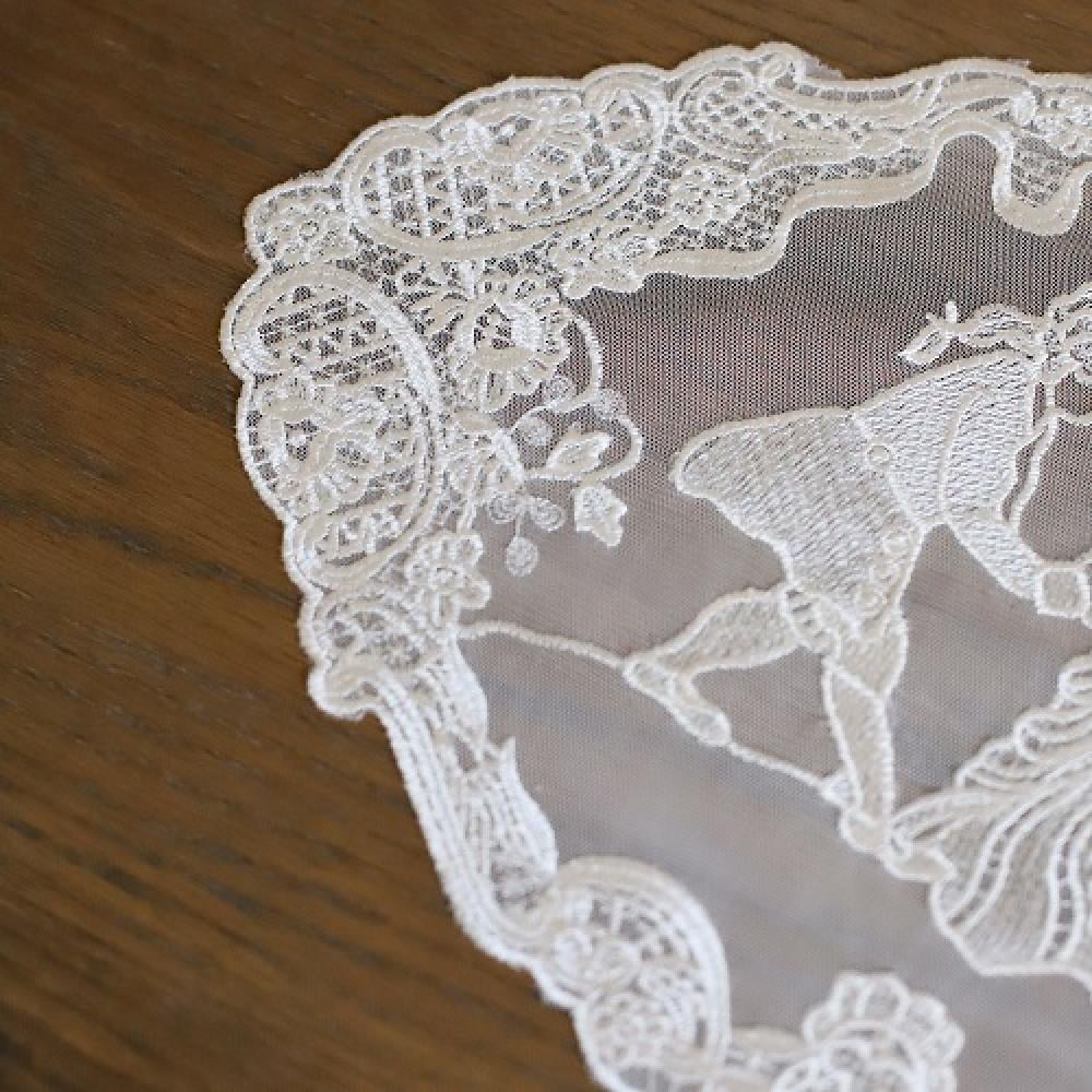 مفرش دانتيل بيضاوي اوف وايت | Lace Oval 28x40 cm Offwhite
