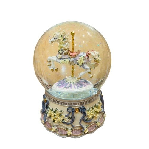 Music Box | علبة موسيقى