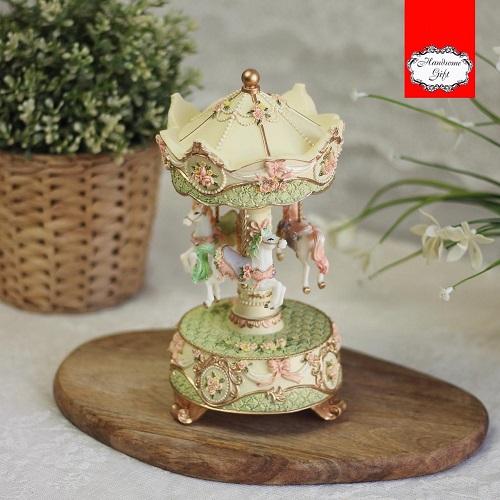 Music Box | علبة موسيقى