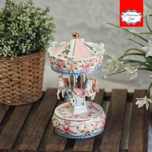علبة موسيقى | music box