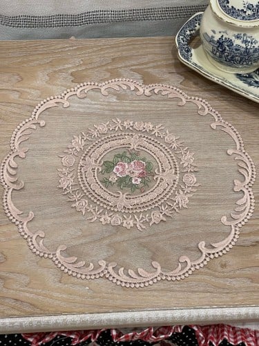 مفرش مائدة دانتيل قطن 28 سم لون وردي | Cotton lace...