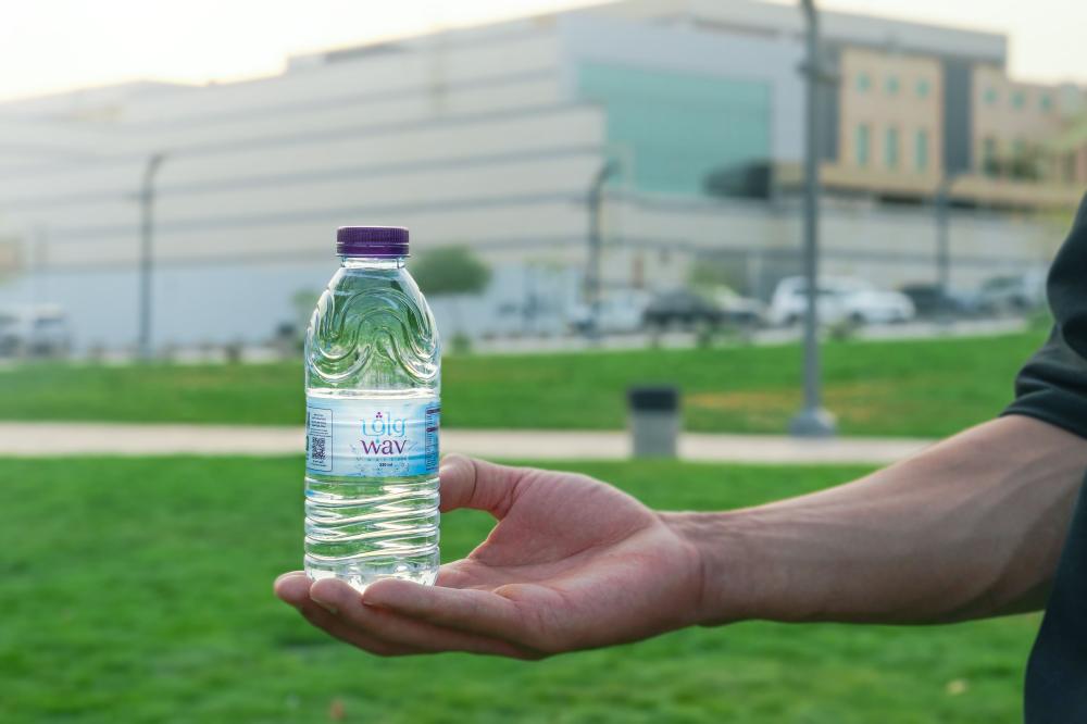 خدمة توصيل مياه الشرب مباشرة إلى باب منزلك