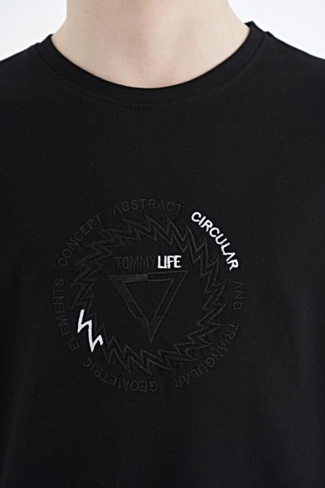 تيشيرت اسود اطفال 3-9 سنوات