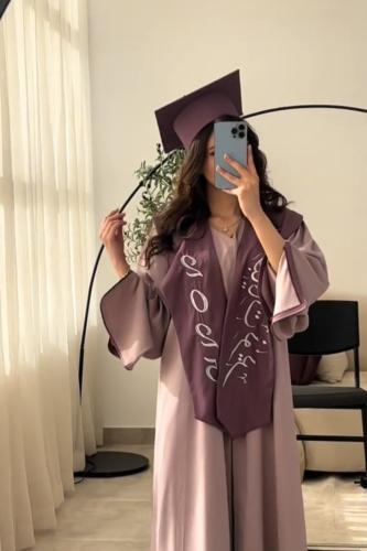 عبايه تخرج وشاح مع القبعة