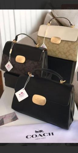 شنطة Coach