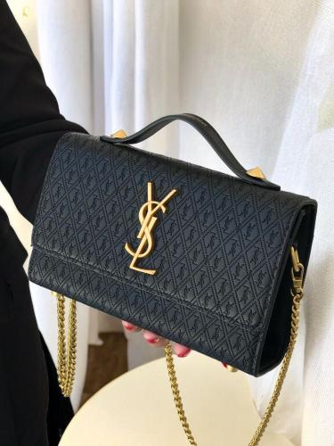 شنطة Louis Vuitton