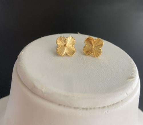 حلق ذهب الوردة الذهبية