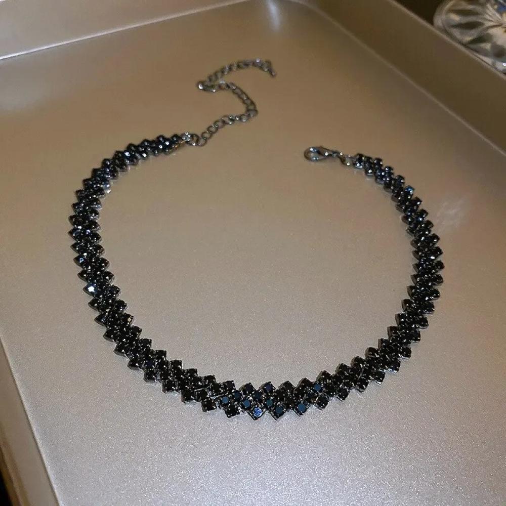 لون المعدن: black