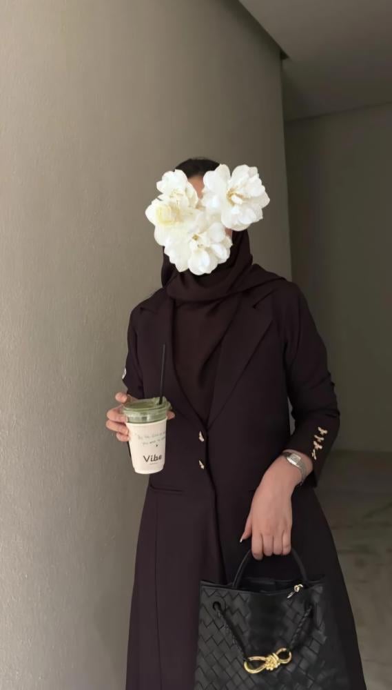عباية بليزر عملية وانيقة-عبايات ميم