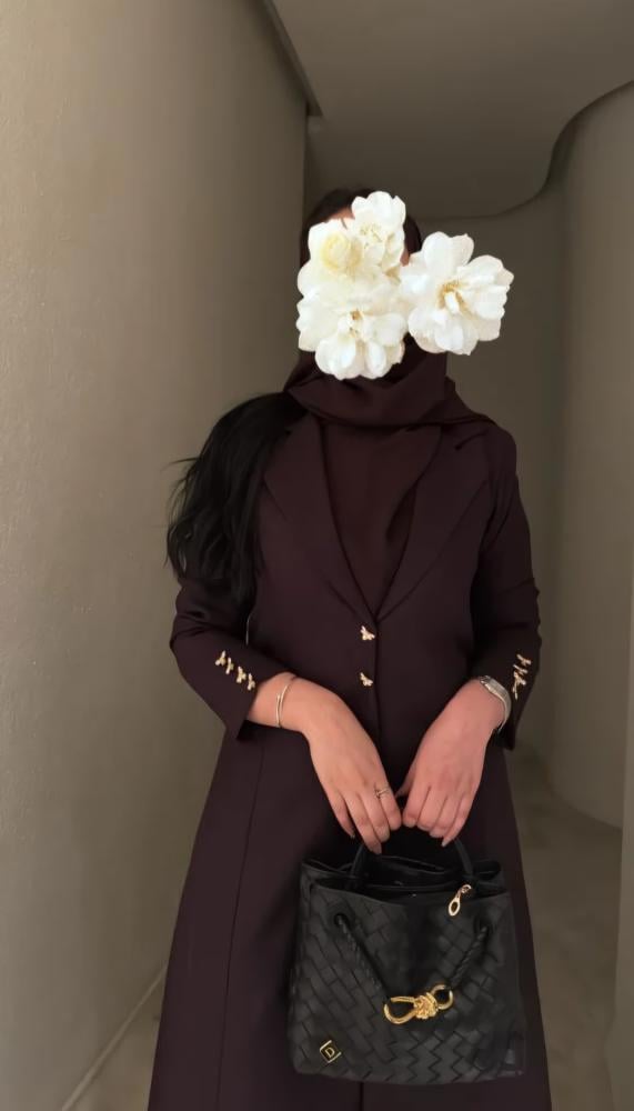 عباية بليزر عملية وانيقة-عبايات ميم