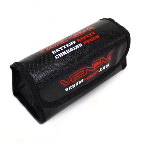 Venom adds a new LiPo Case with the this small prismatic design. Coated in high thermal resistant silica, this glass fiber lined case will help control flames in case of a battery fire along with a fire resistant hook and loop. Always follow the safety an