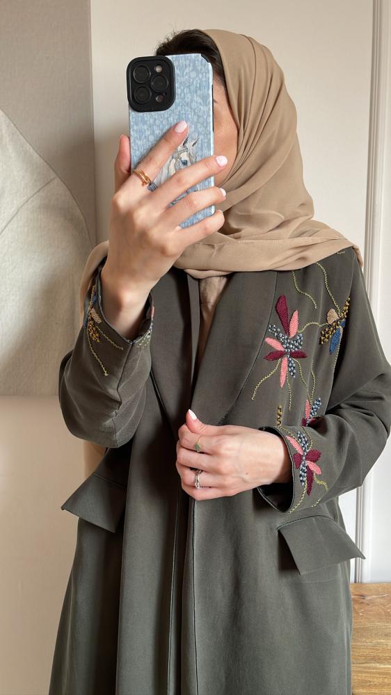 عباية رقم (٤٣)