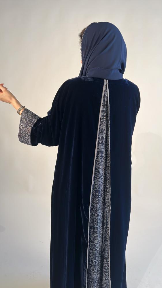 عبايه رقم (٥٣)