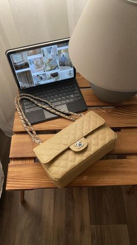 CHANEL شانيل- Shoulder bag