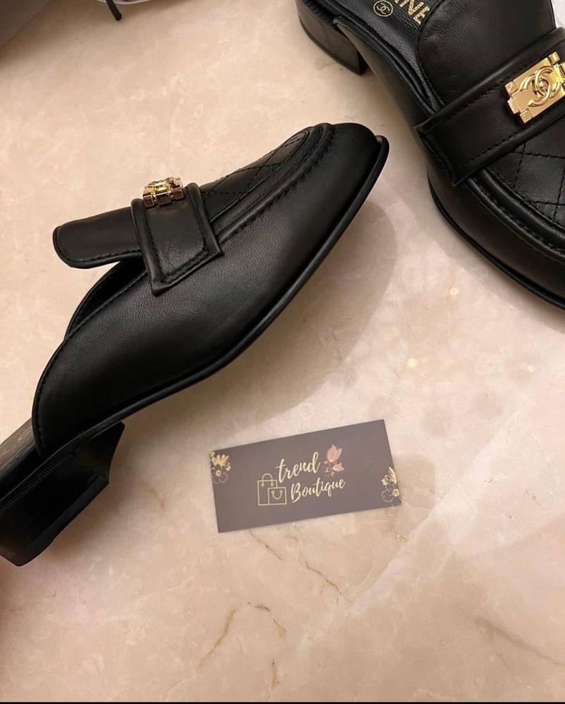 Chanel Black Quilted Leather CC Interlocking Logo Slip On Loafers