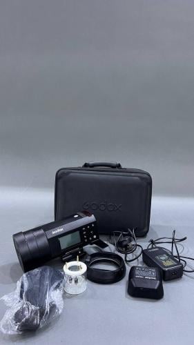 فلاش : godox AD400 Pro