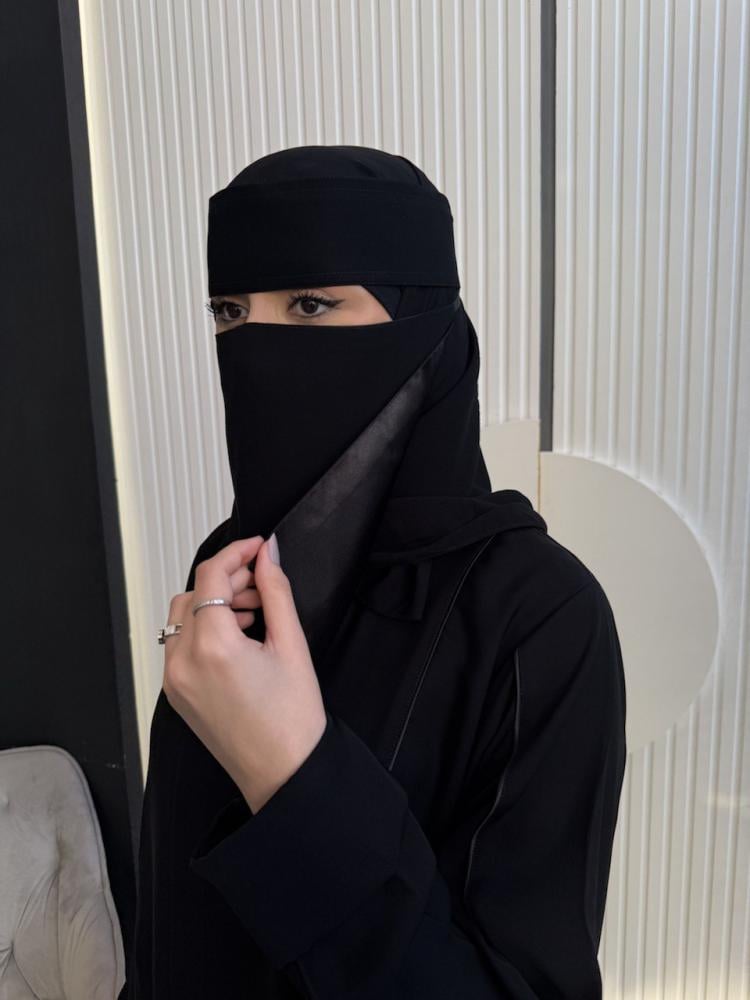 نقابين حرير ربط ومشبك+طرحتين بندانه