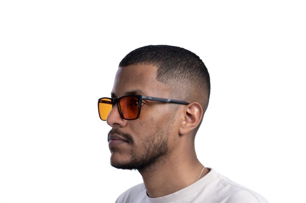 كيف تحافظ على عينك أثناء استخدام الأجهزة؟