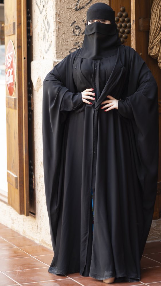 برقع دار لينا - خليها سوداء عبايات دار لينا ب 189 ريال وأقل