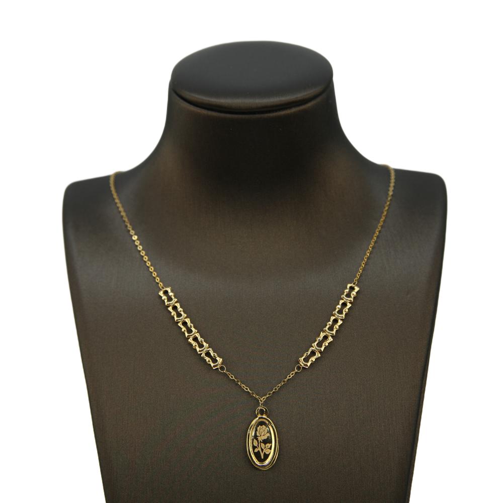 عقد ذهب عيار 21 بتصميم زخارف مع تعليقة بيضاوية من كوجك للذهب والمجوهرا