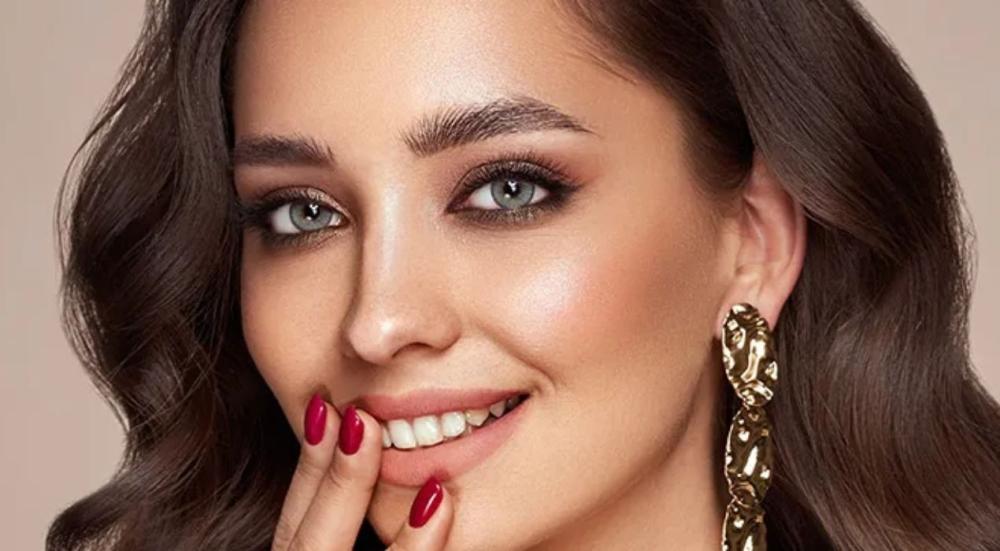 Dark-gray-contact-lenses