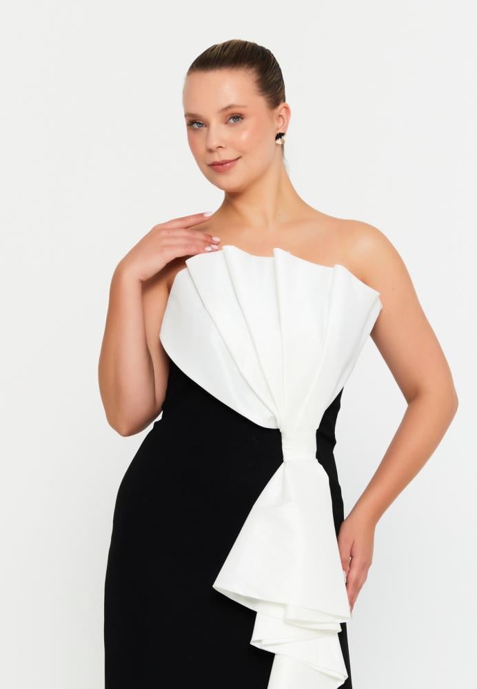 فستان ماكسي بدون حمالات  بمقاس كبير