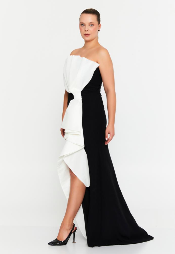 فستان ماكسي بدون حمالات  بمقاس كبير