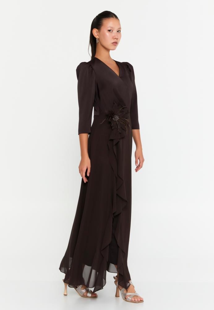 فستان سهرة طويل من الشيفون الطويل