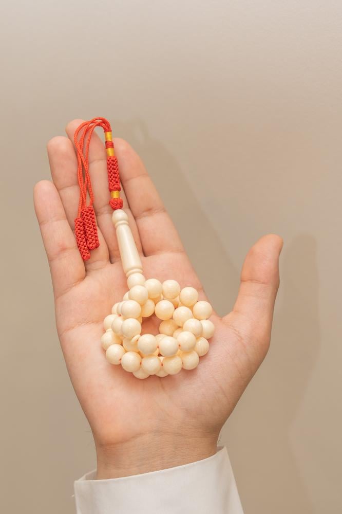 مسباح نور  بكلايت كريمي كركوشة حمرا