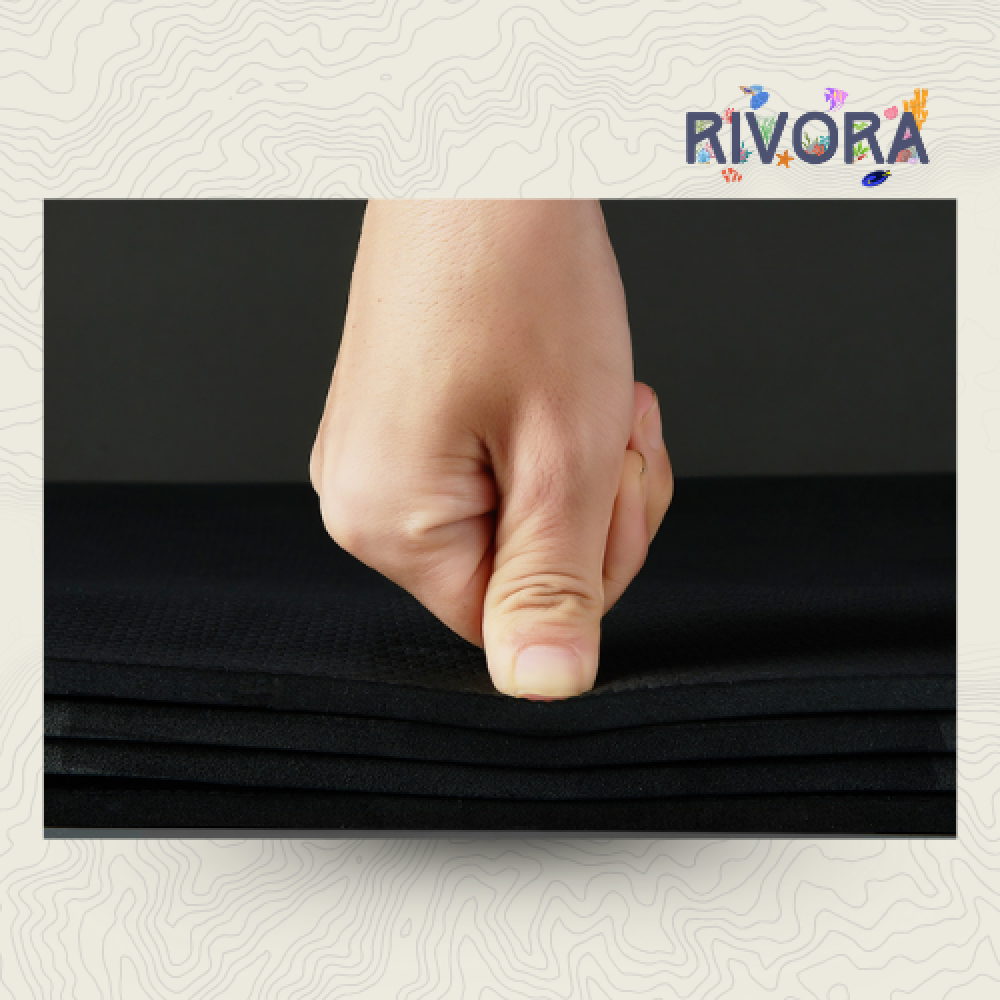 لباد أسود للأحواض