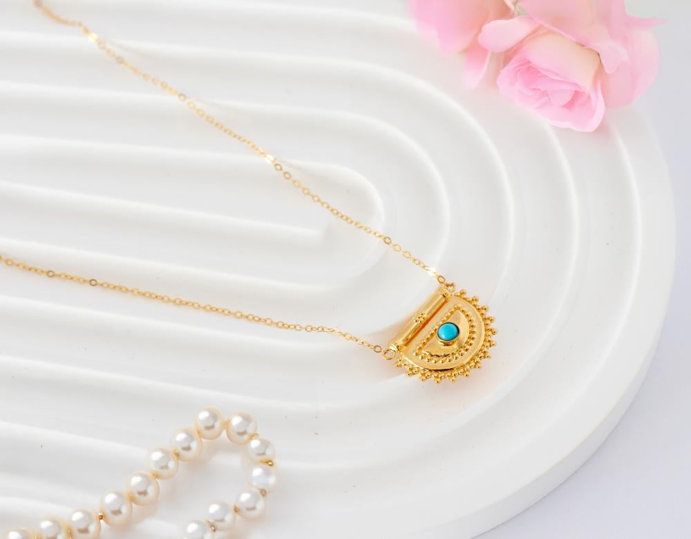 عقد تصميم ماسة ناعم ذهب عيار 21