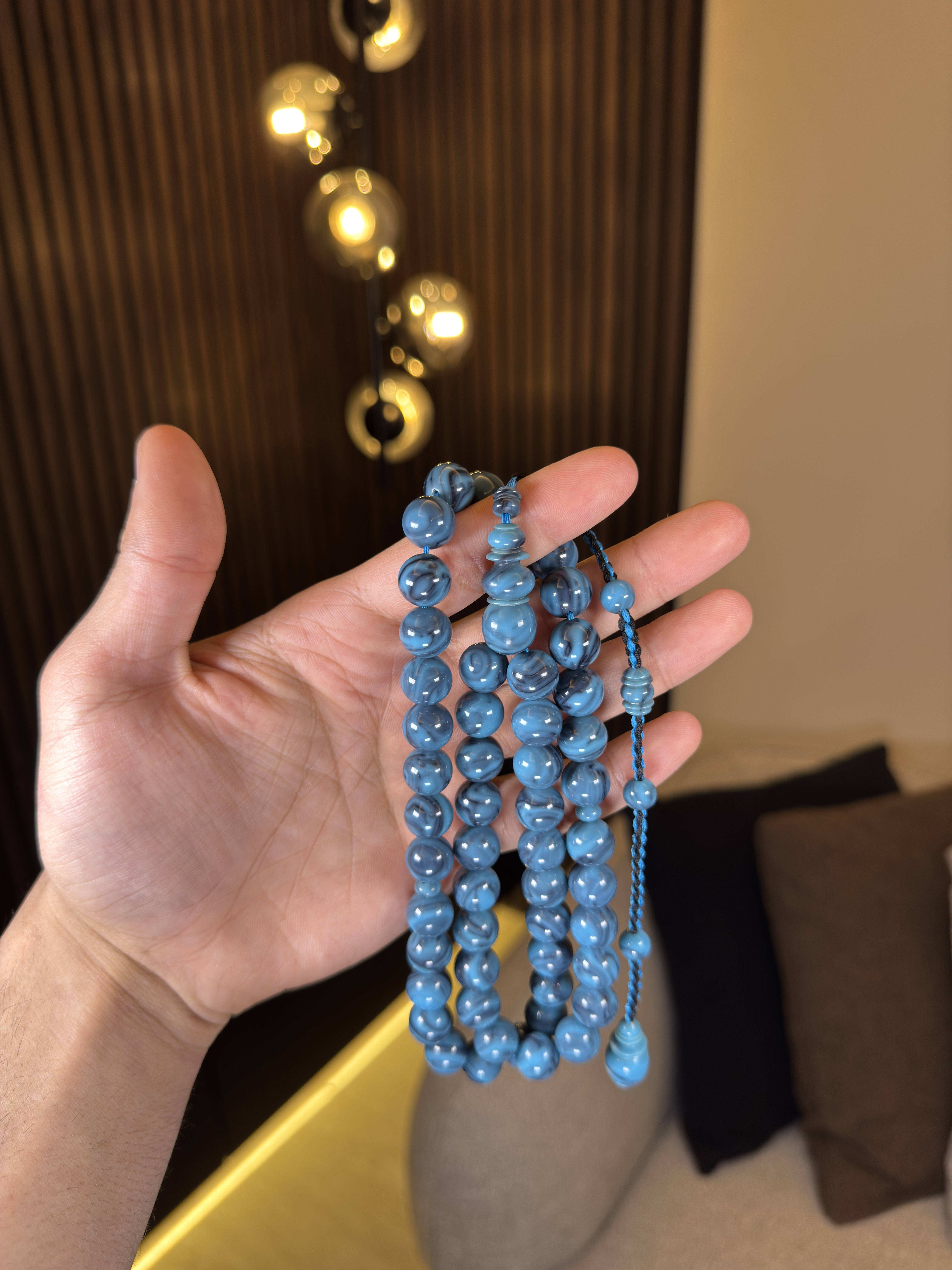 فاتوران ازرق رخامي