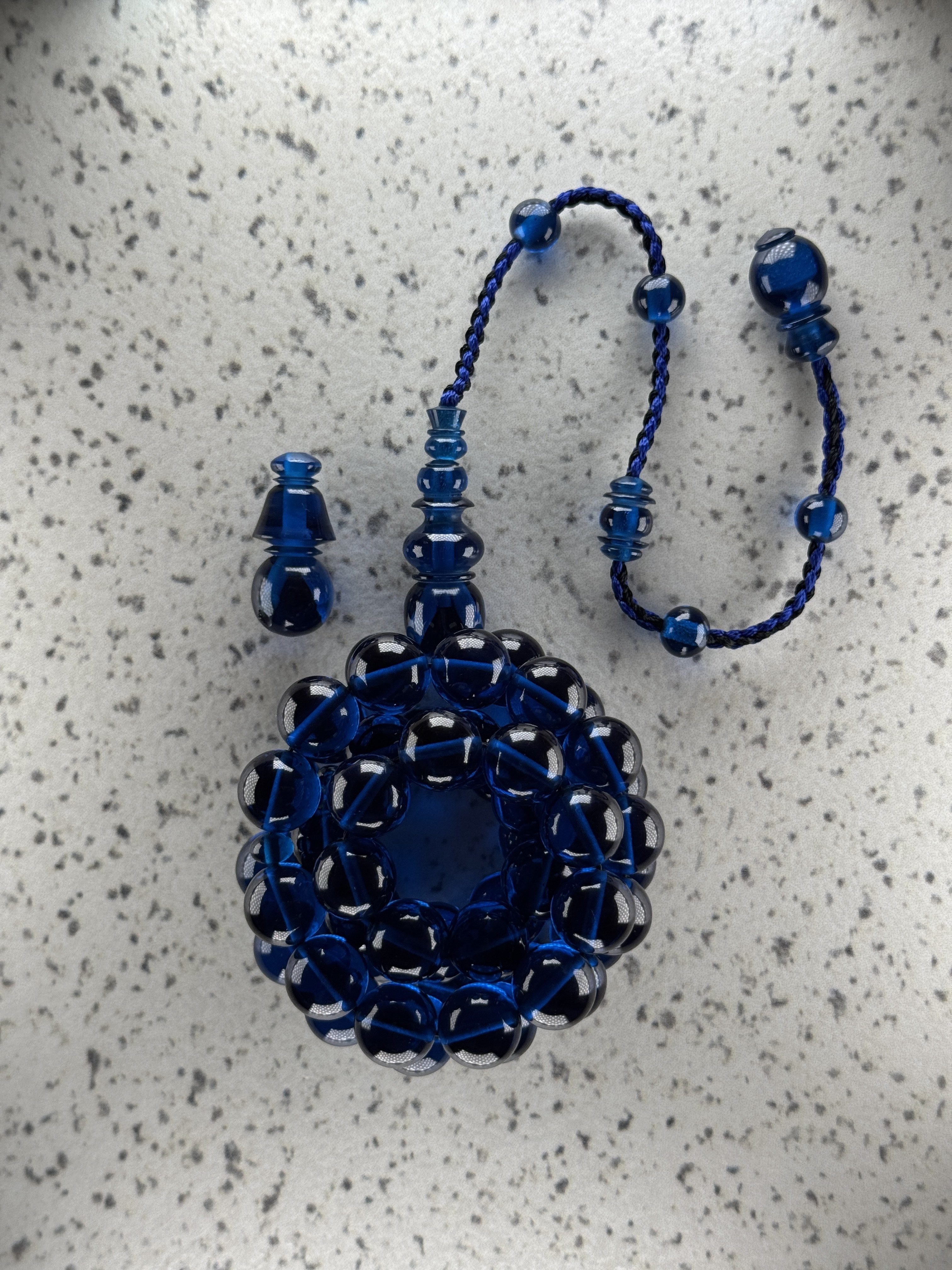 فاتوران ازرق شفاف