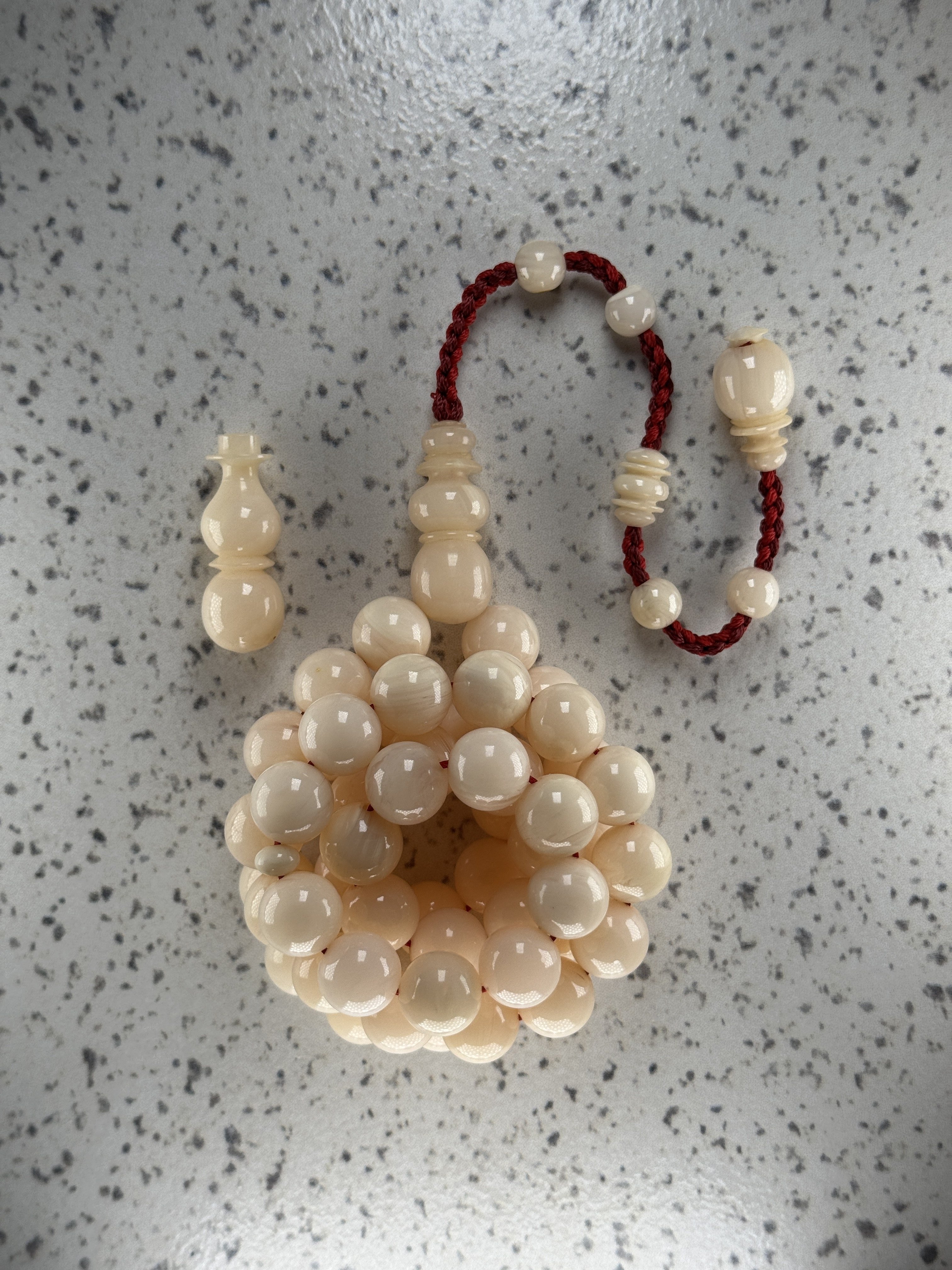 فاتوران لؤلؤي معرق