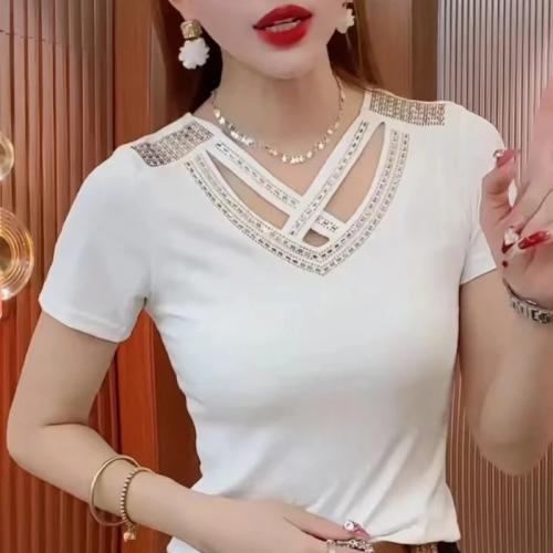 تي شيرت نسائي بأكمام قصيرة برقبة على شكل حرف V ، ق...