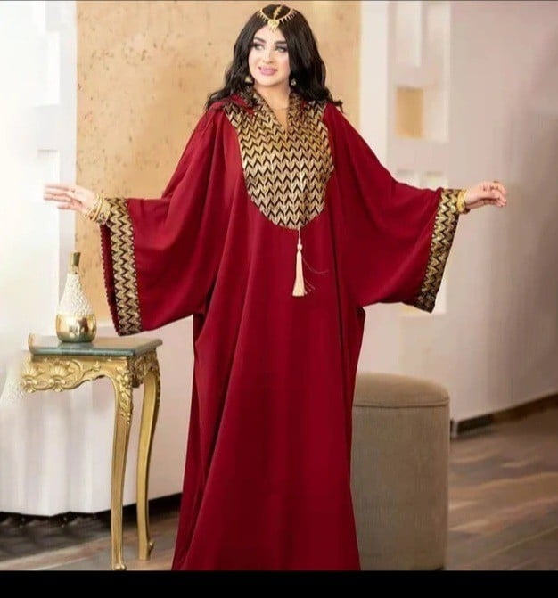 احمر