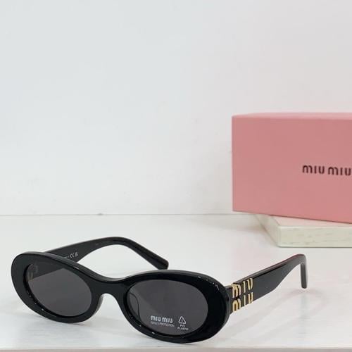 نظارة Miumiu ماستر
