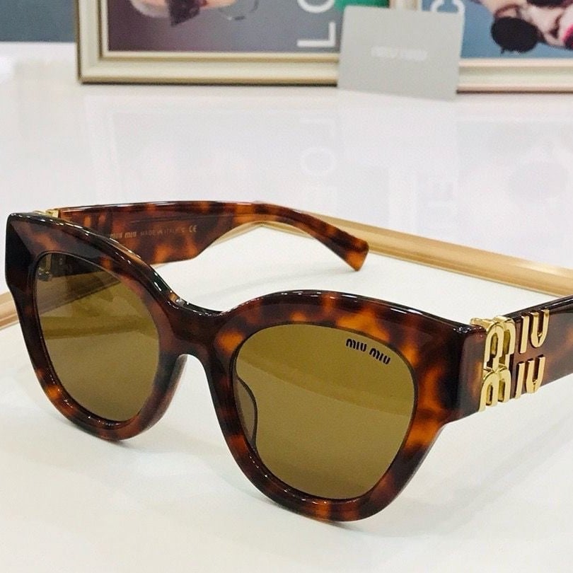 نظارةMiu miu ماستر كواليتي