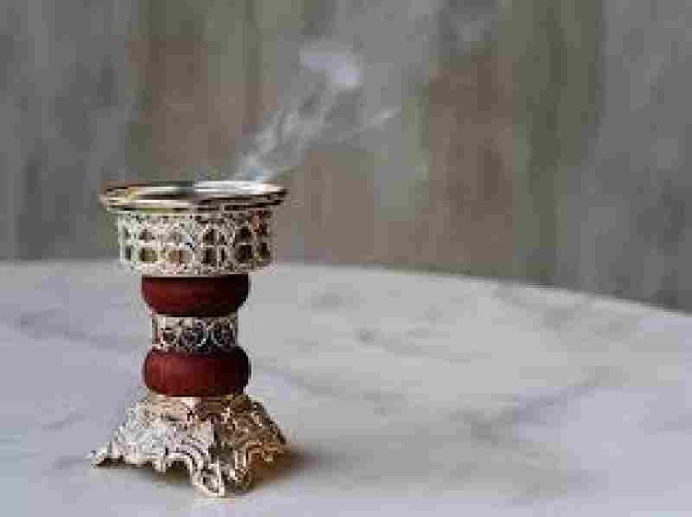 أنواع بخور العود: دليل العطور