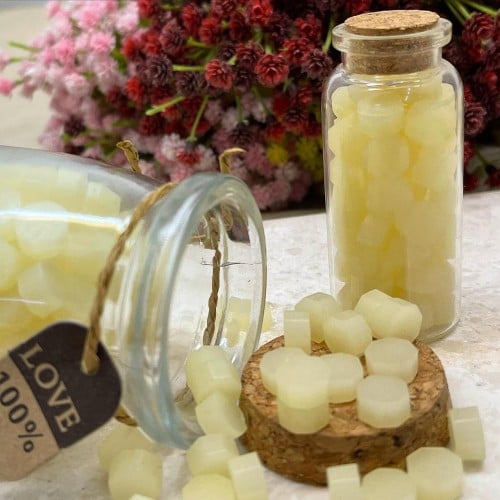 علبة شمع لون سكري