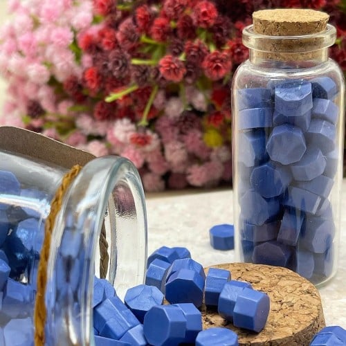 علبة شمع لون ازرق