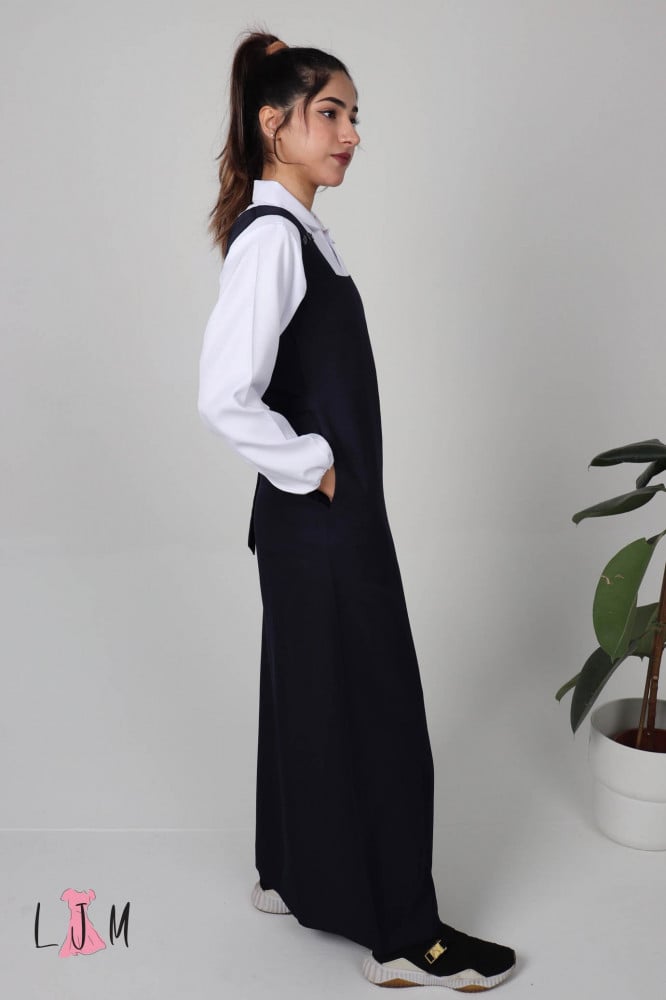 شيال مريول كحلي شيال صدر مربع مع قصات جانبية بدون البلوزه