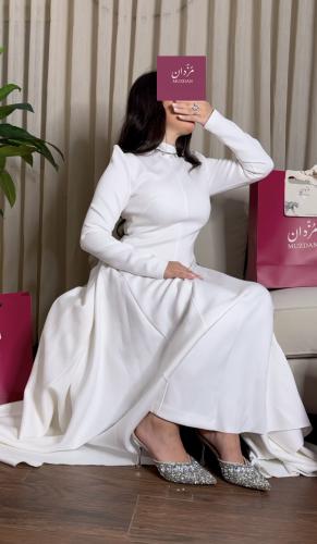 فستان بعدة الوان