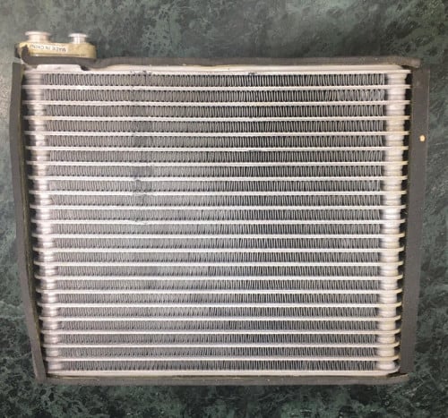 EVAPORATOR  COIL MITSUBISHI  SPACE WAGON NO  10910T ثلاجة سباس واجن