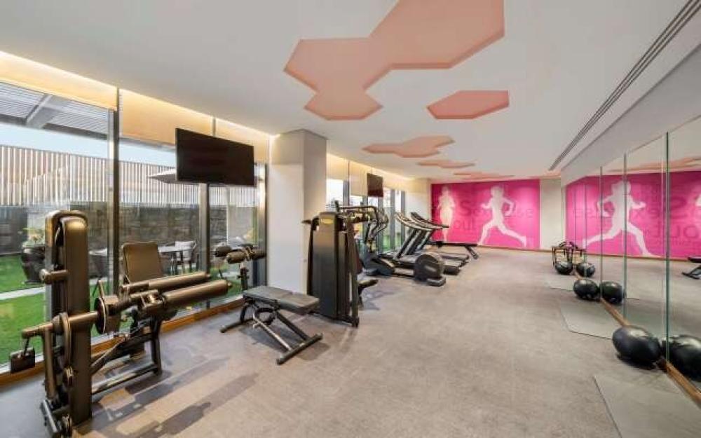 تمارين لياقة للنساء: دليلكِ الشامل لتحسين القوام واللياقة والصحة 2025