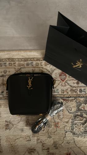 شنطة YSL bucket bag