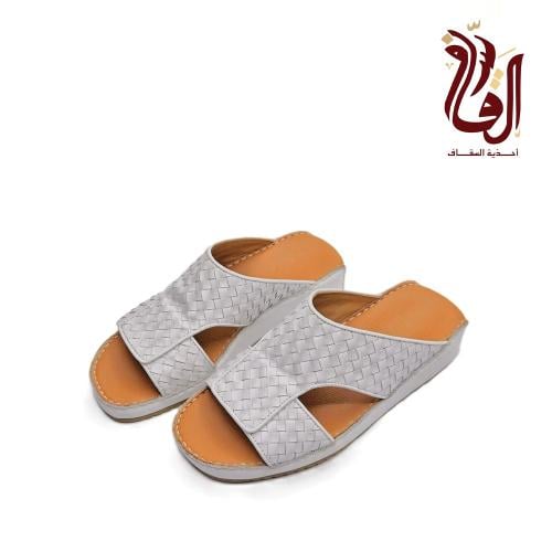 حذاء ابيض رجالي