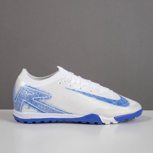 جزمة كرة قدم Nike