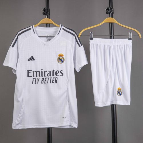 طقم ريال مدريد الاساسي 2024/2025